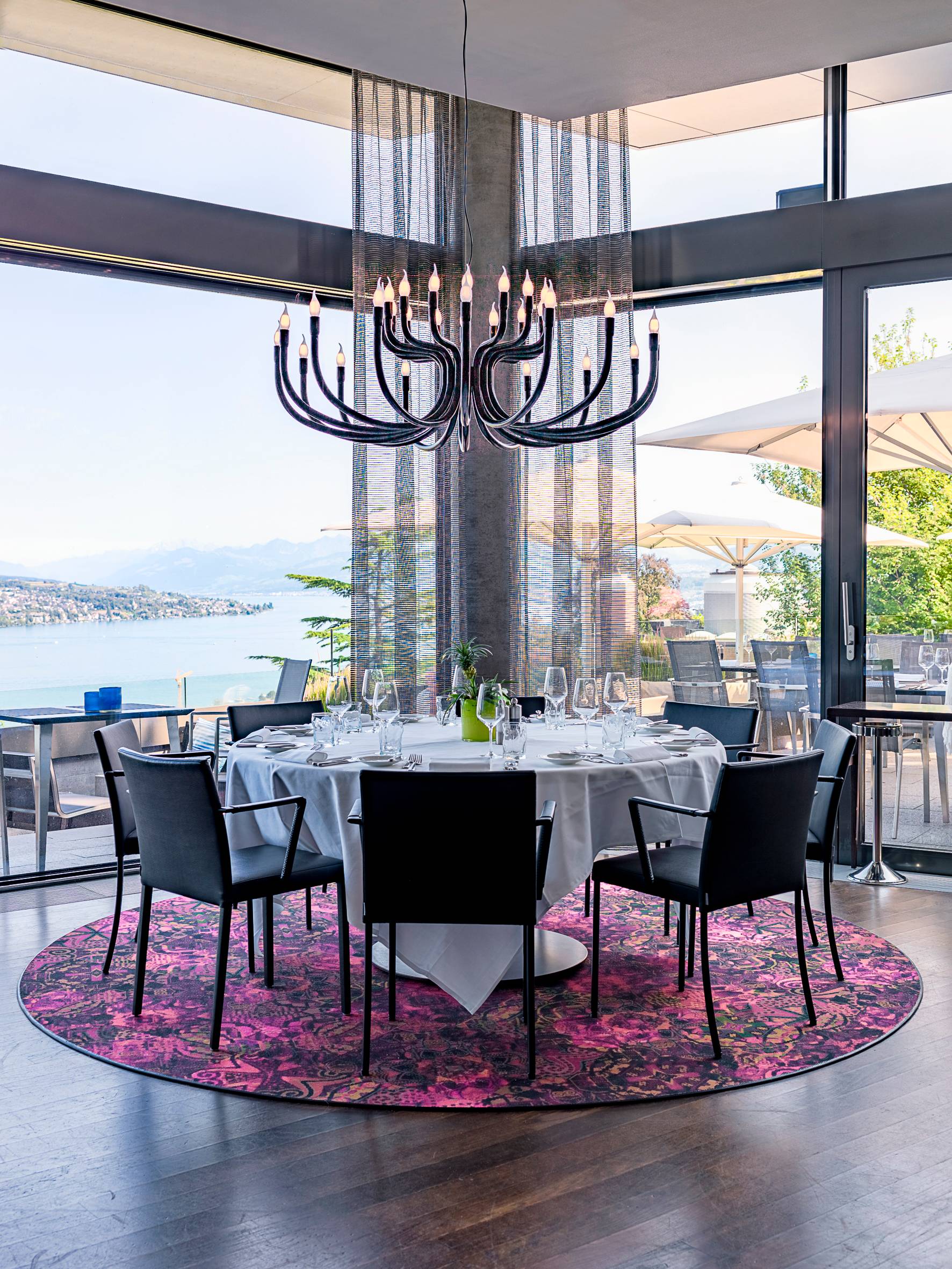 Dîner avec vue sur le lac