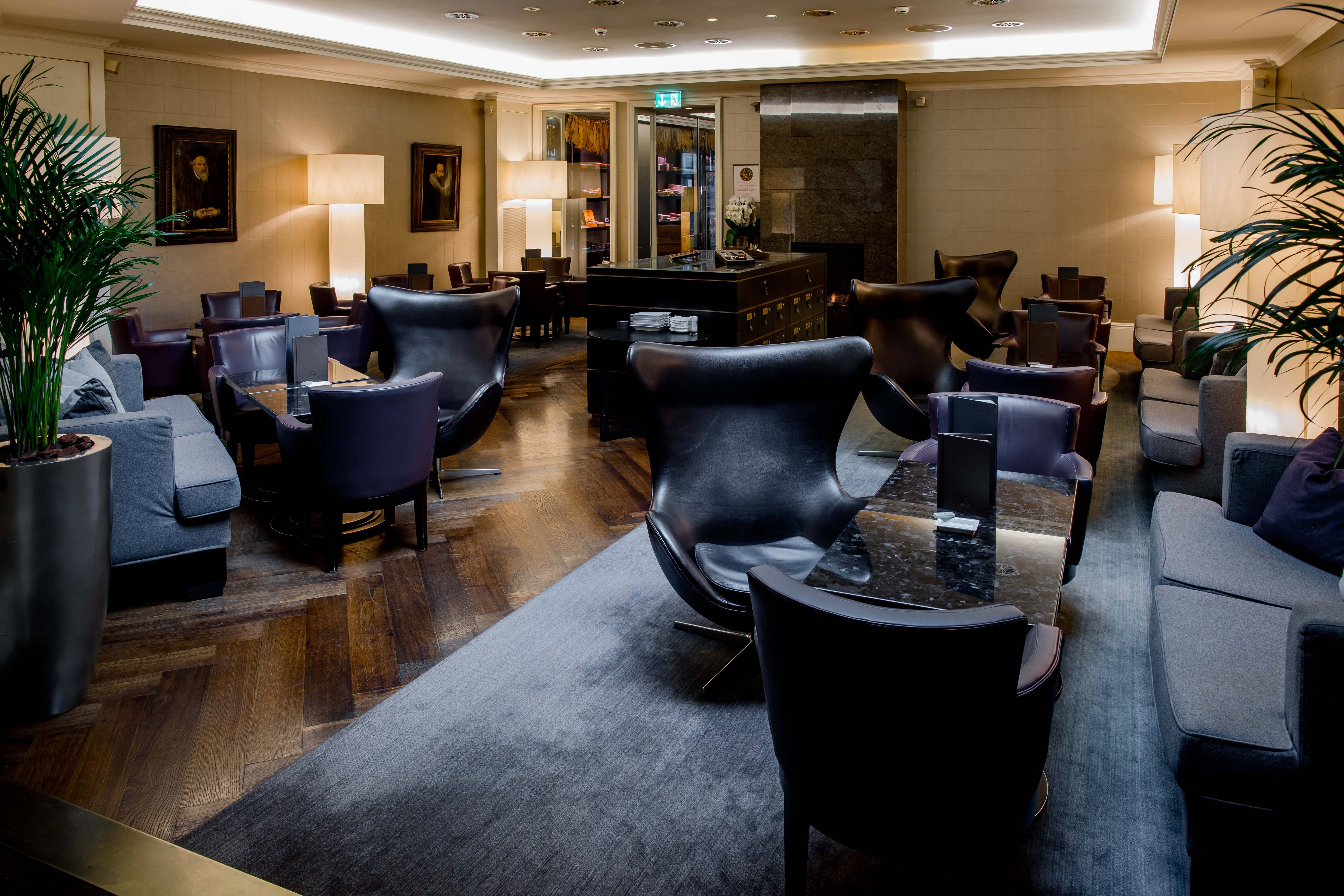 Cigar Lounge