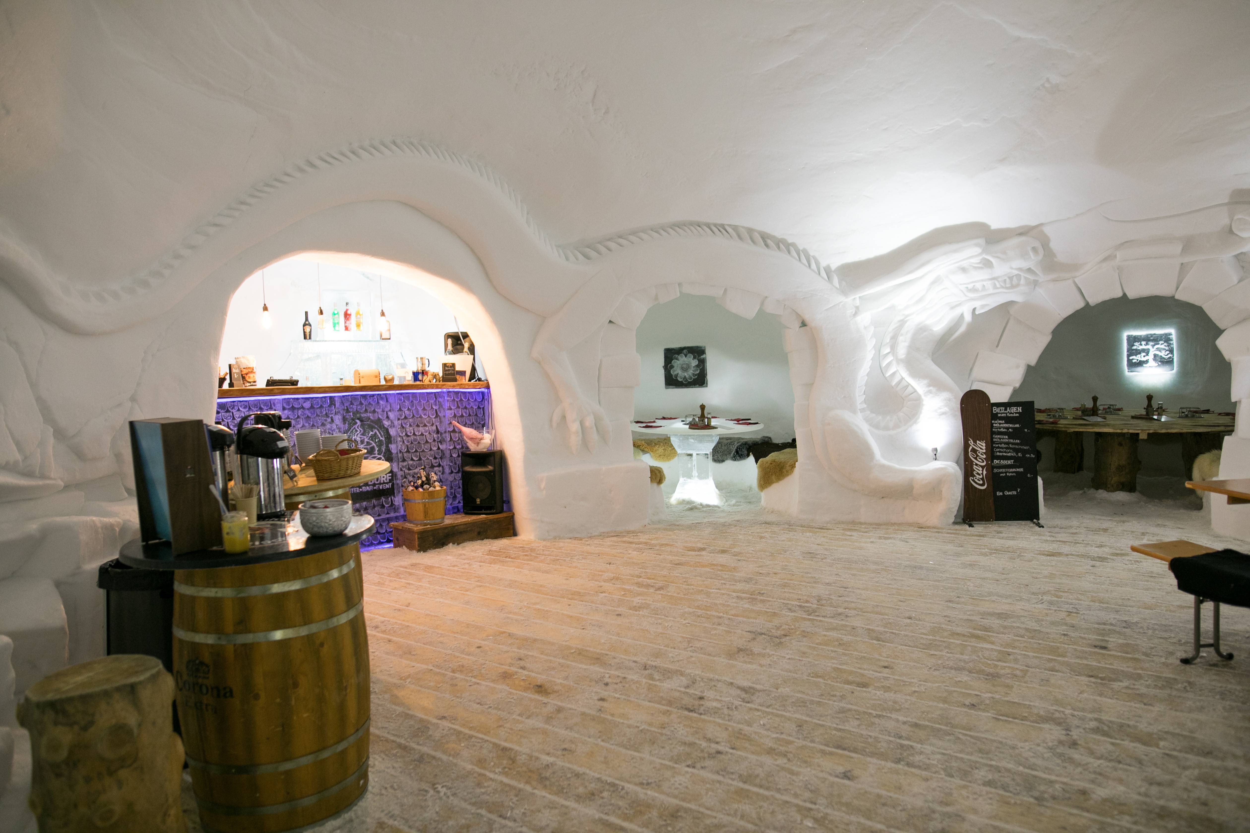 Fondue im Iglu