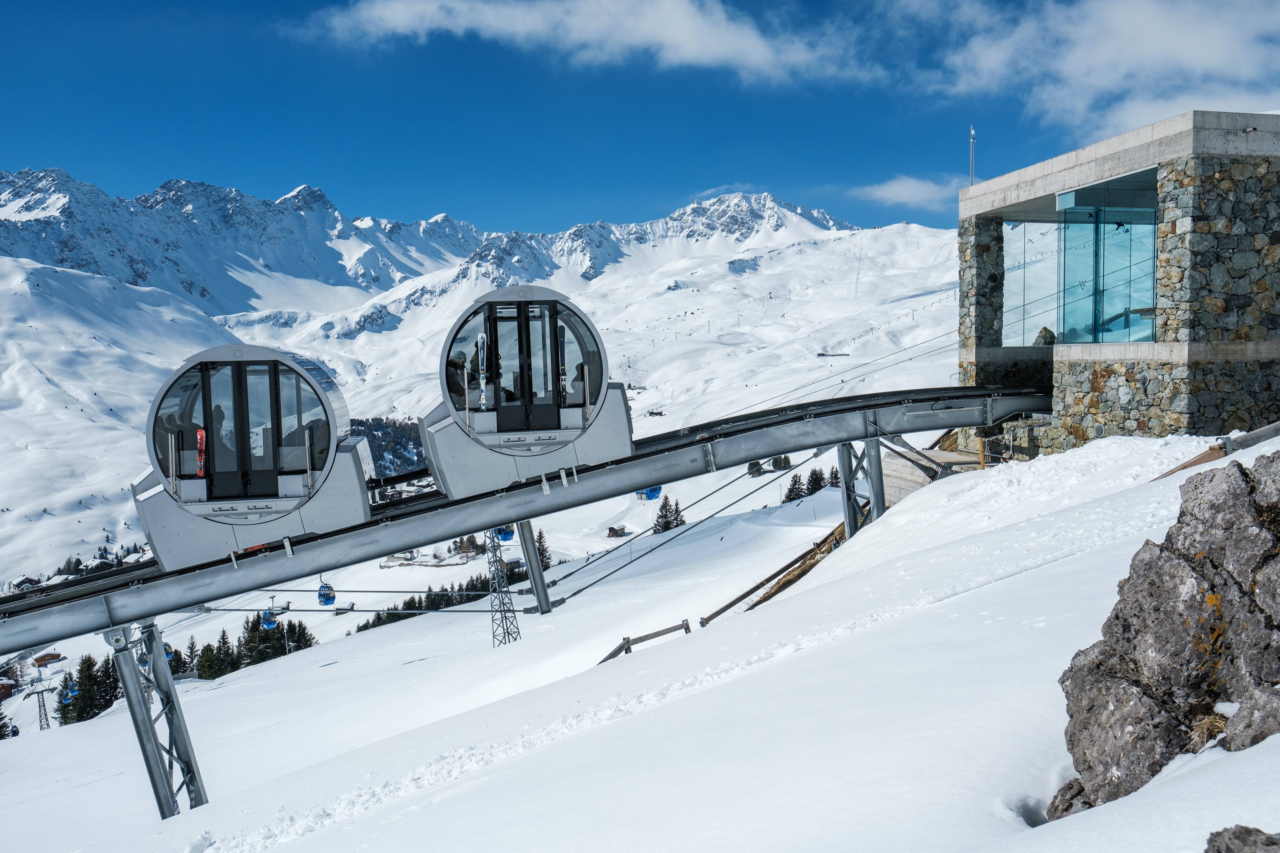 Mit Schuss den Berg hinauf