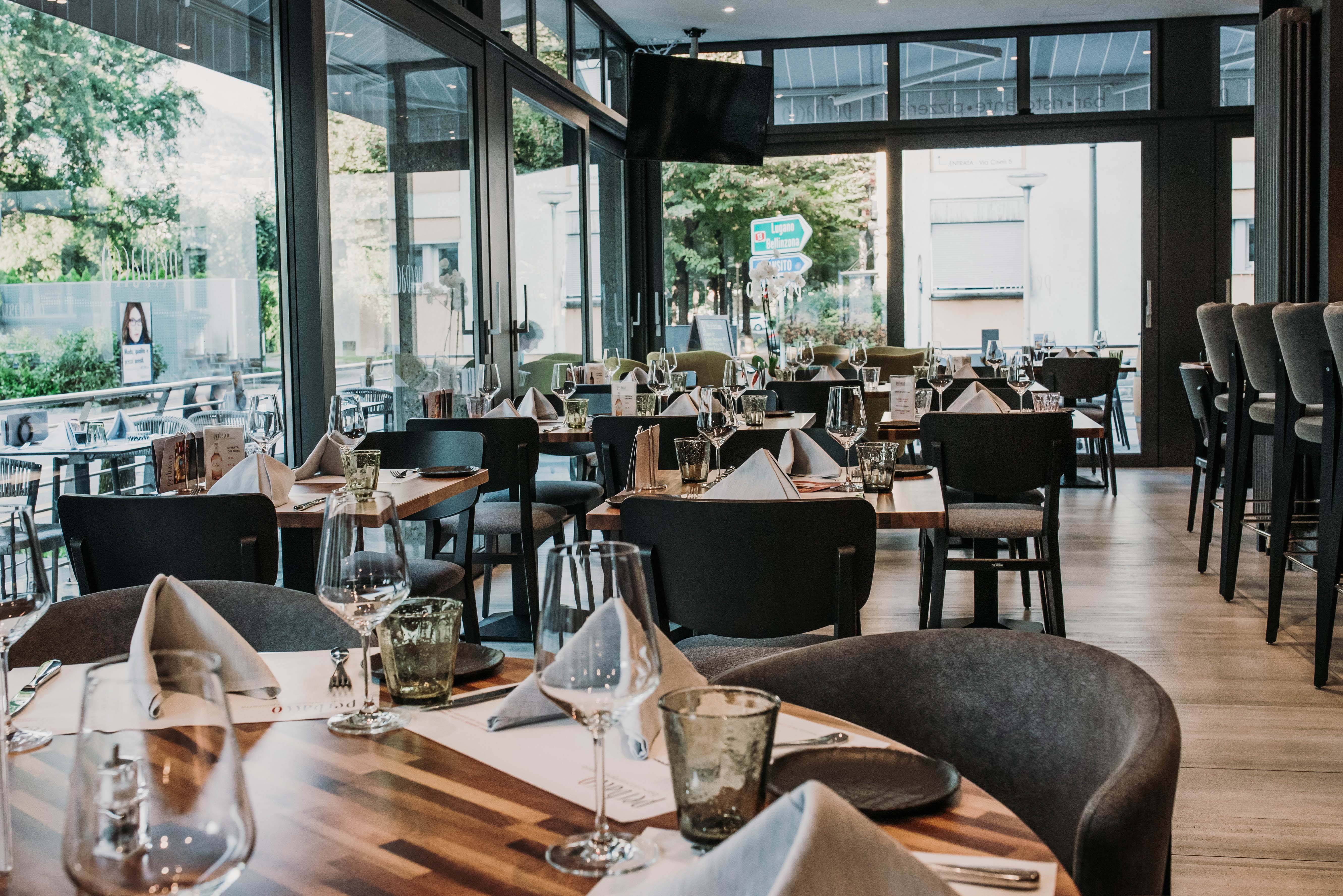 Pizzeria Perbacco Restaurant