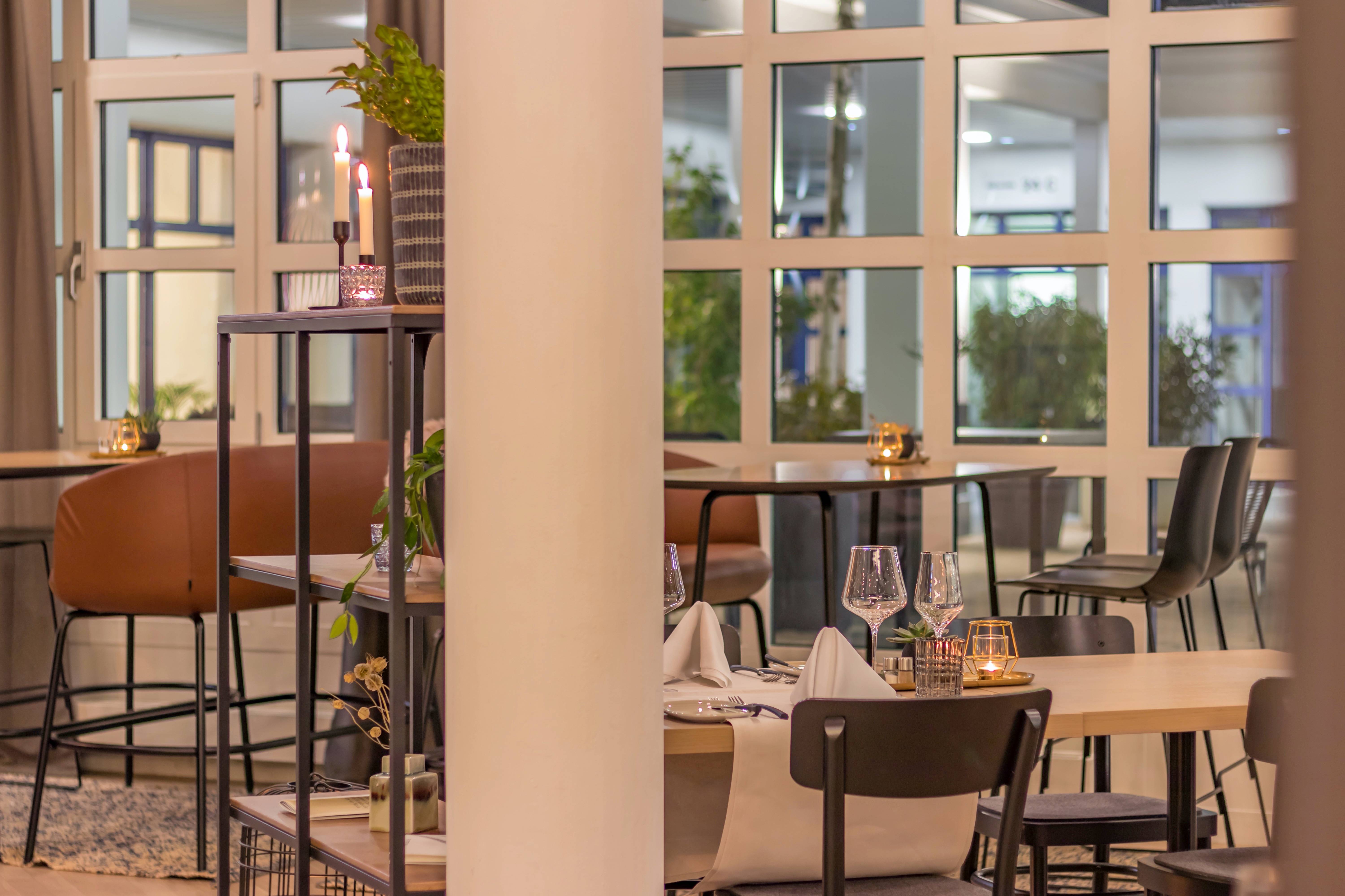 Hotel Restaurant