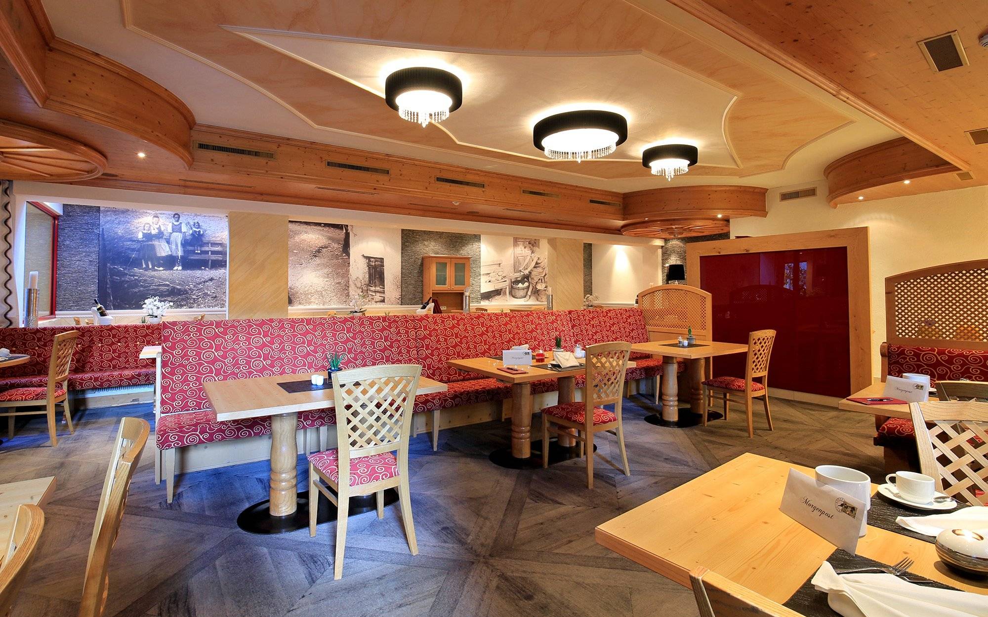 Frühstück & kleine Genusskarte am Abend