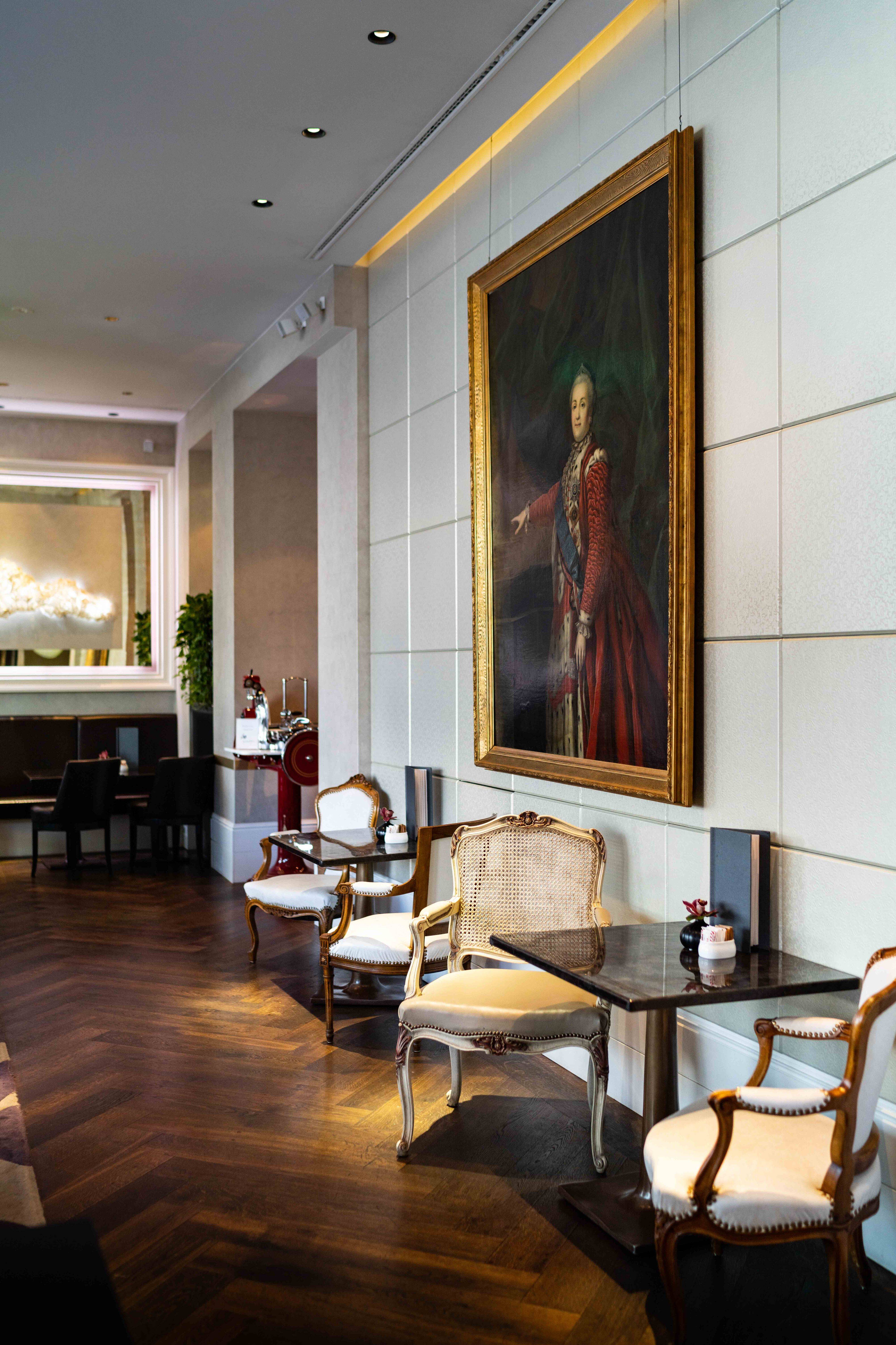 Lobby Lounge Bar