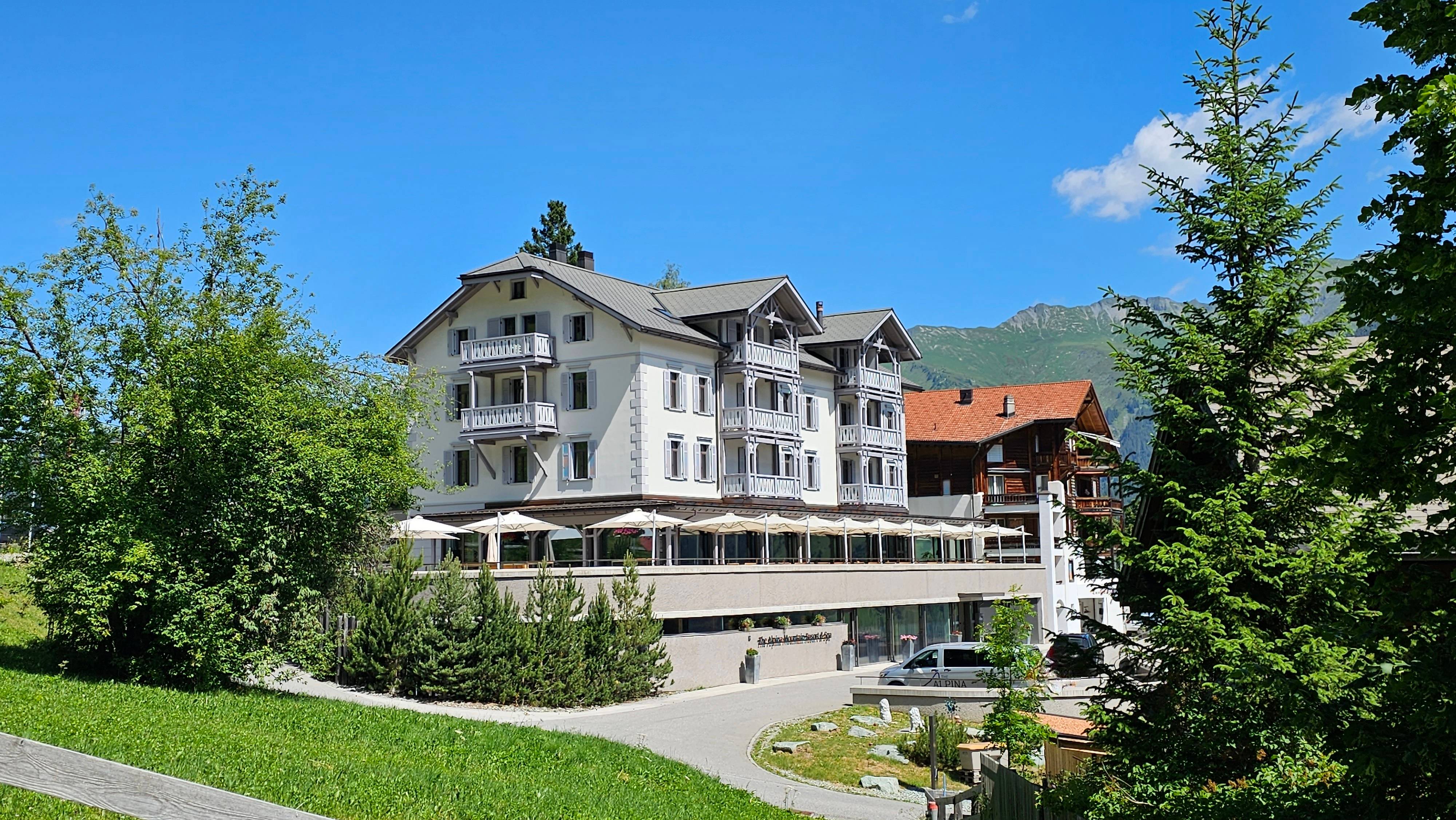 Hotel The Alpina Mountain Resort & Spa