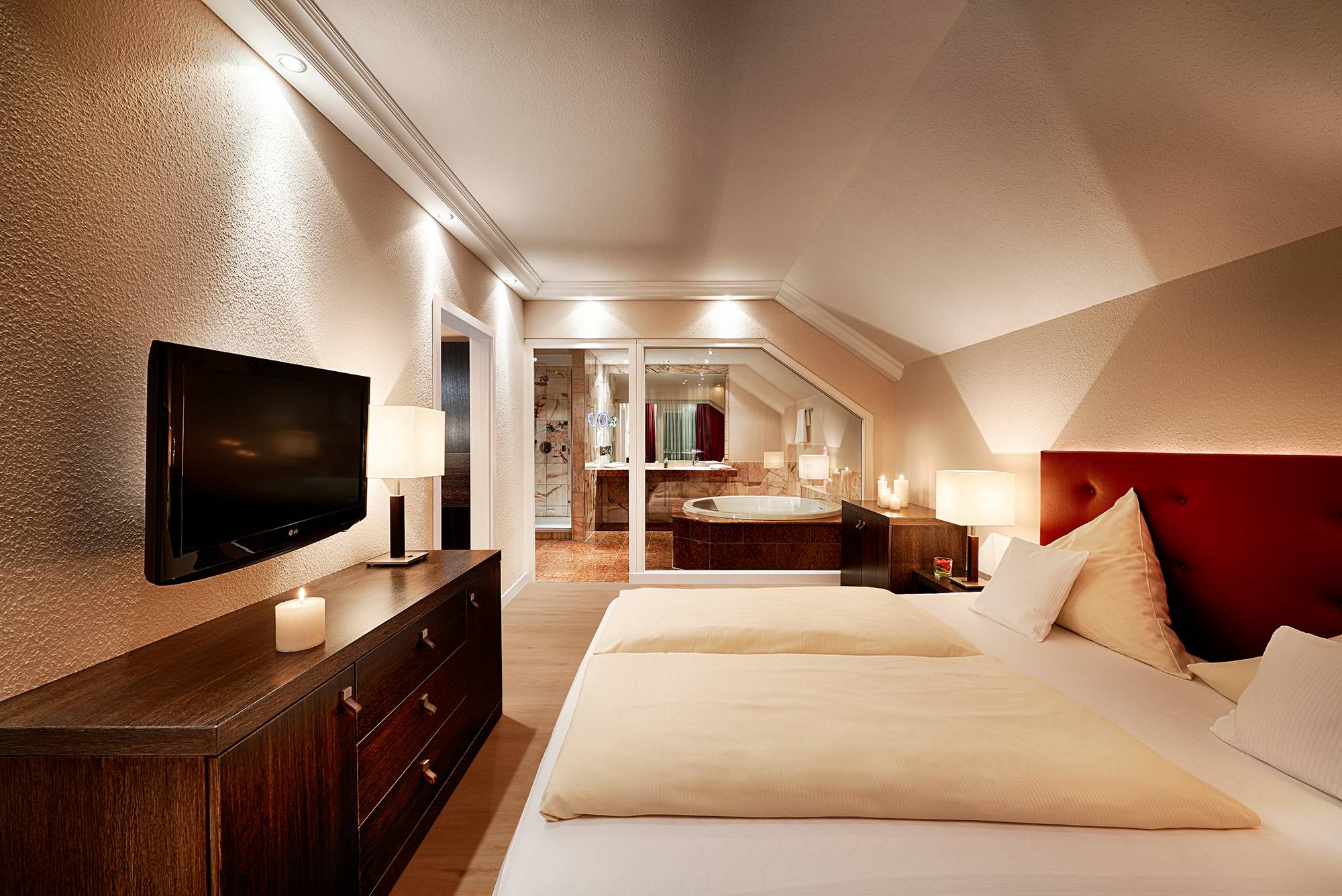 Jungbrunnensuite mit Whirlpool