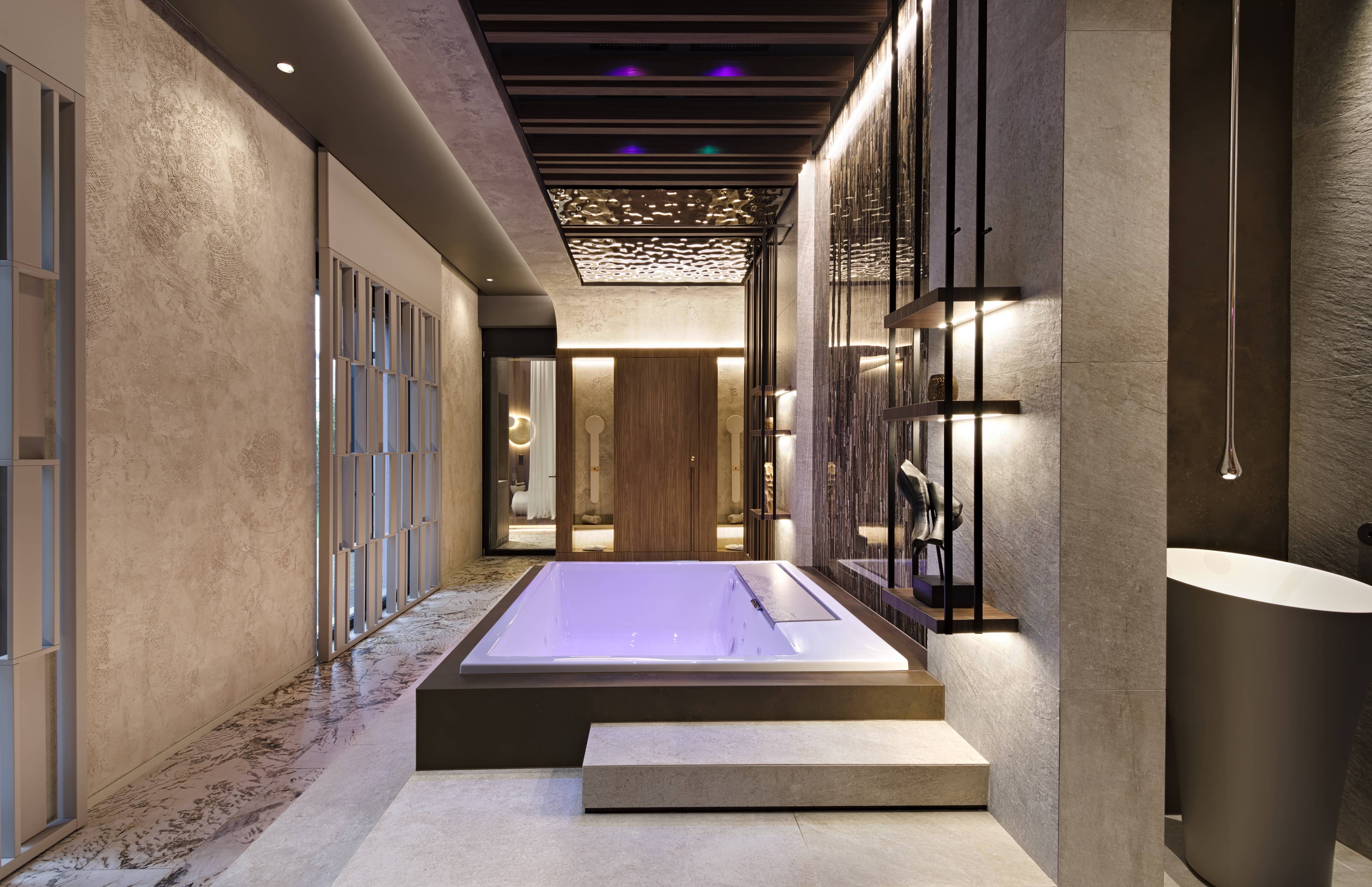 Übernachtung in der privat Spa Suite in Widen