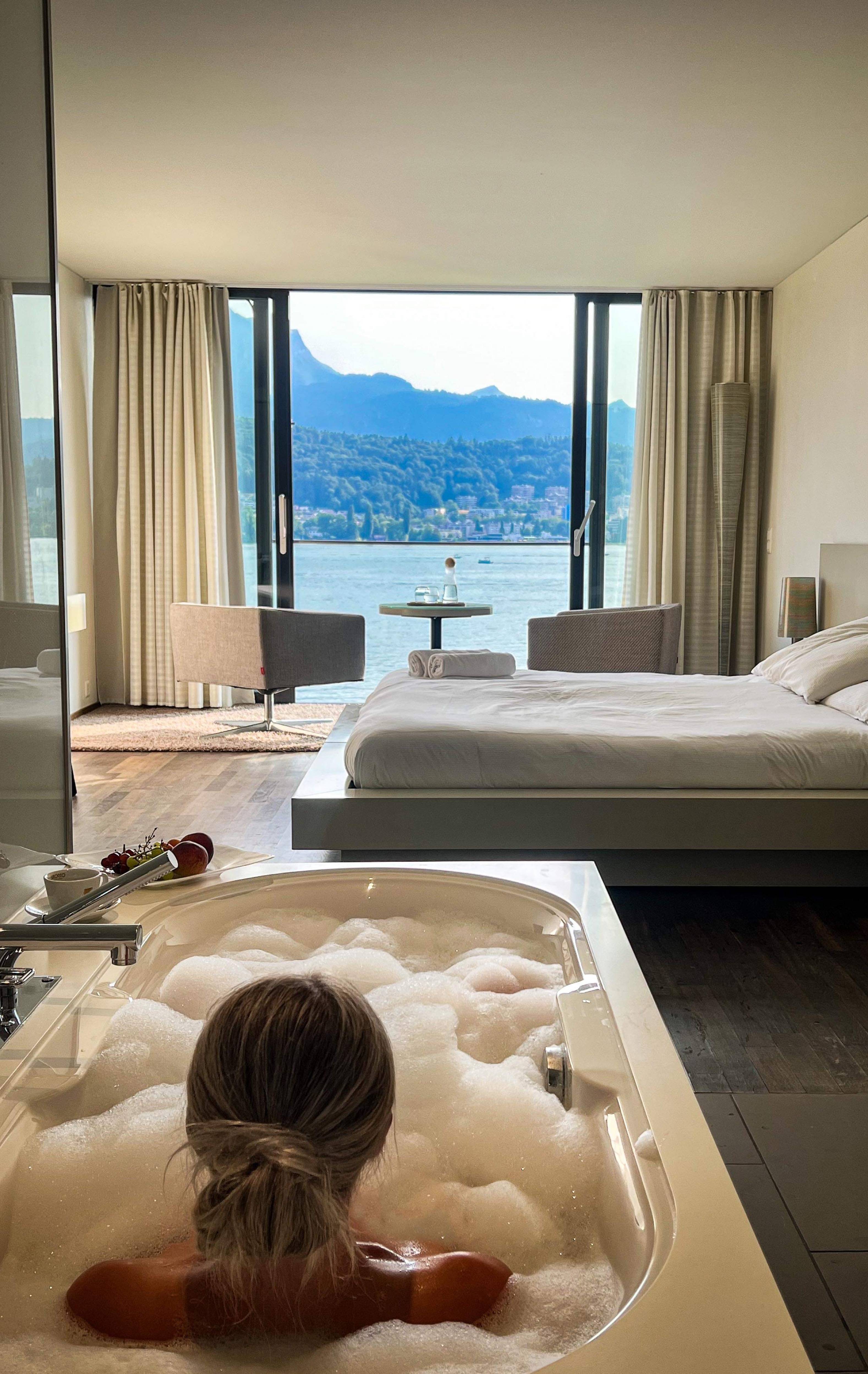 Lake View Deluxe