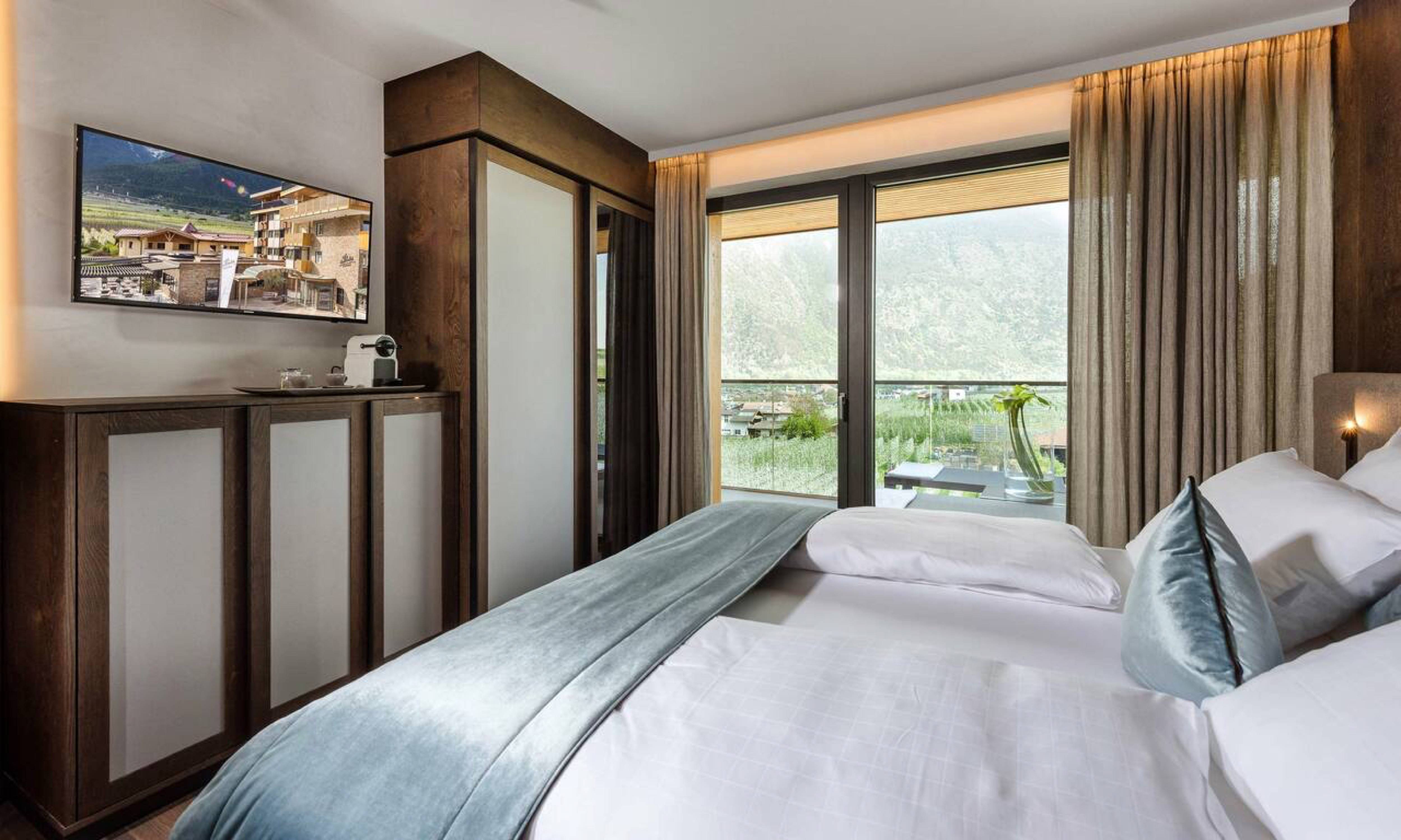 Small Luxury Room
