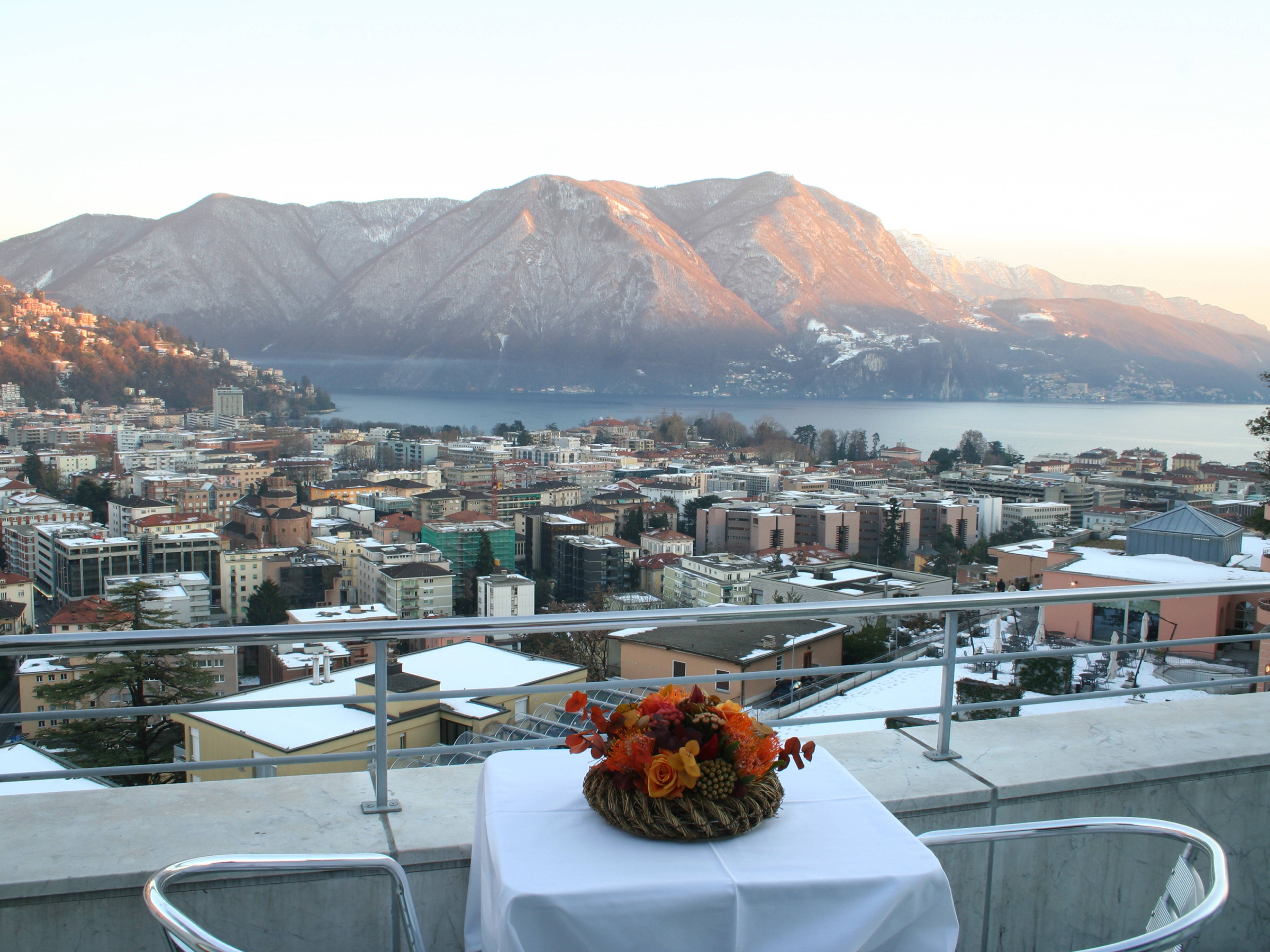 Premium Suite Lake View