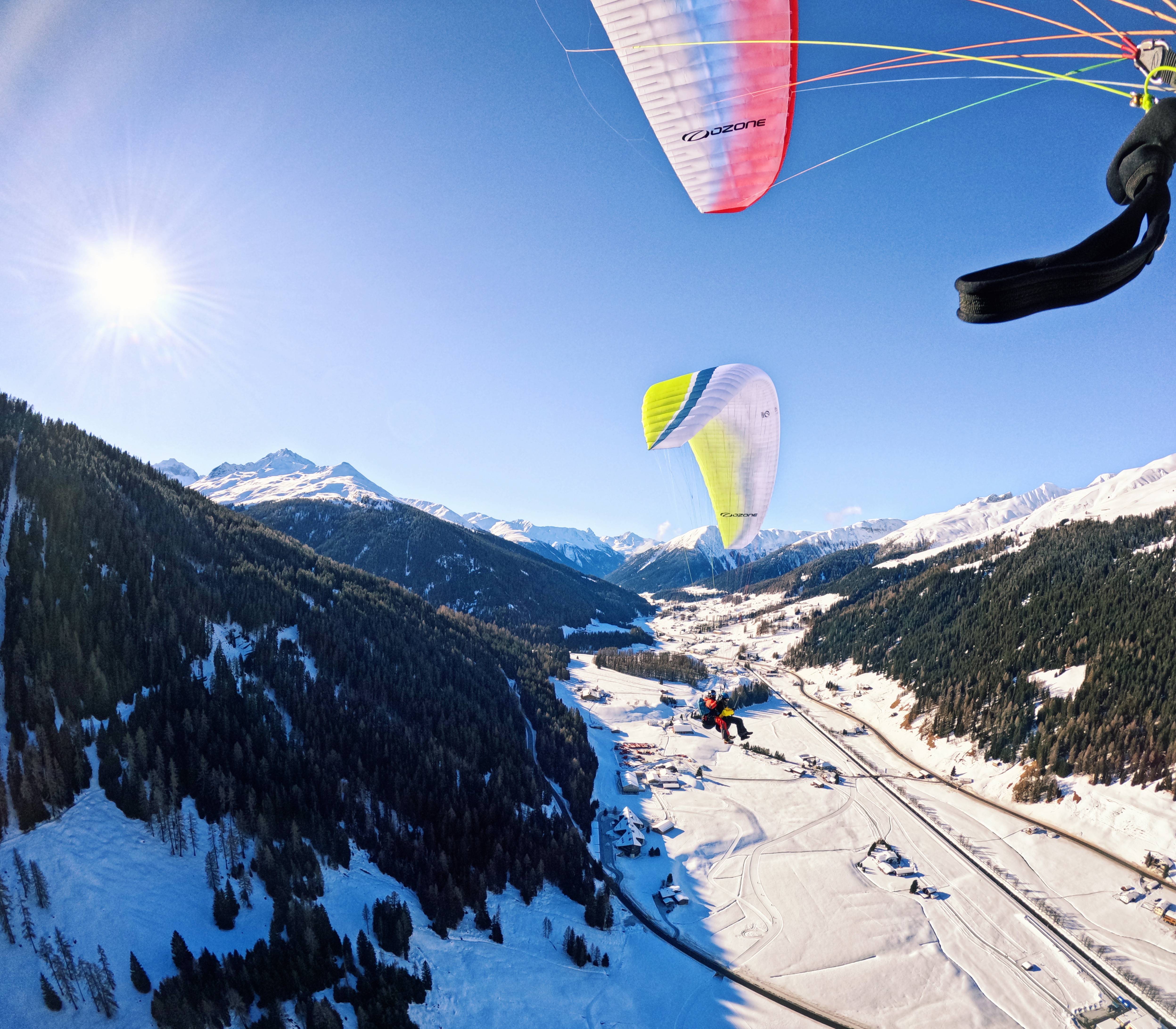 Gleitschirmfliegen in Davos Klosters