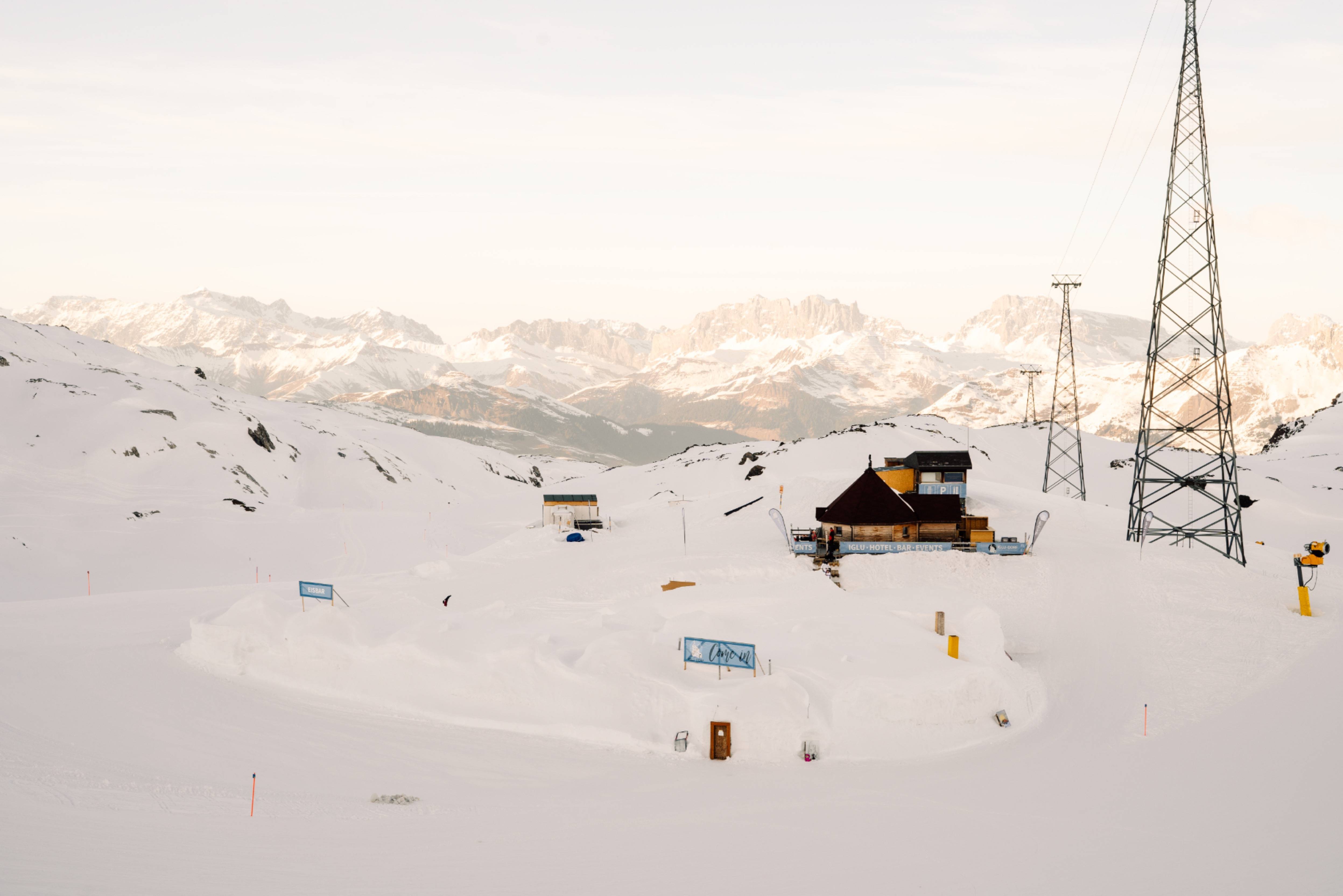 Fondue im Iglu
