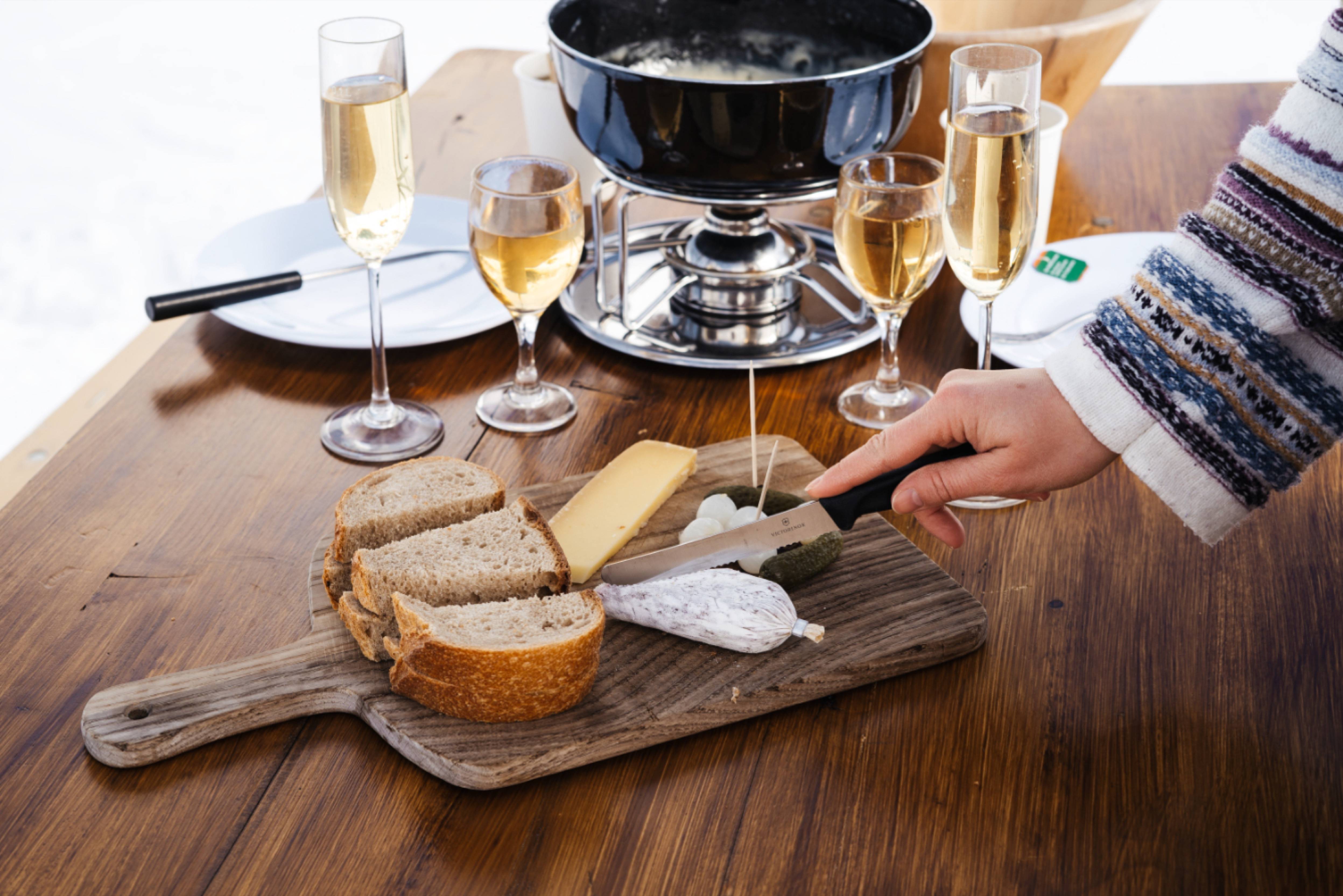 Fondue im Iglu