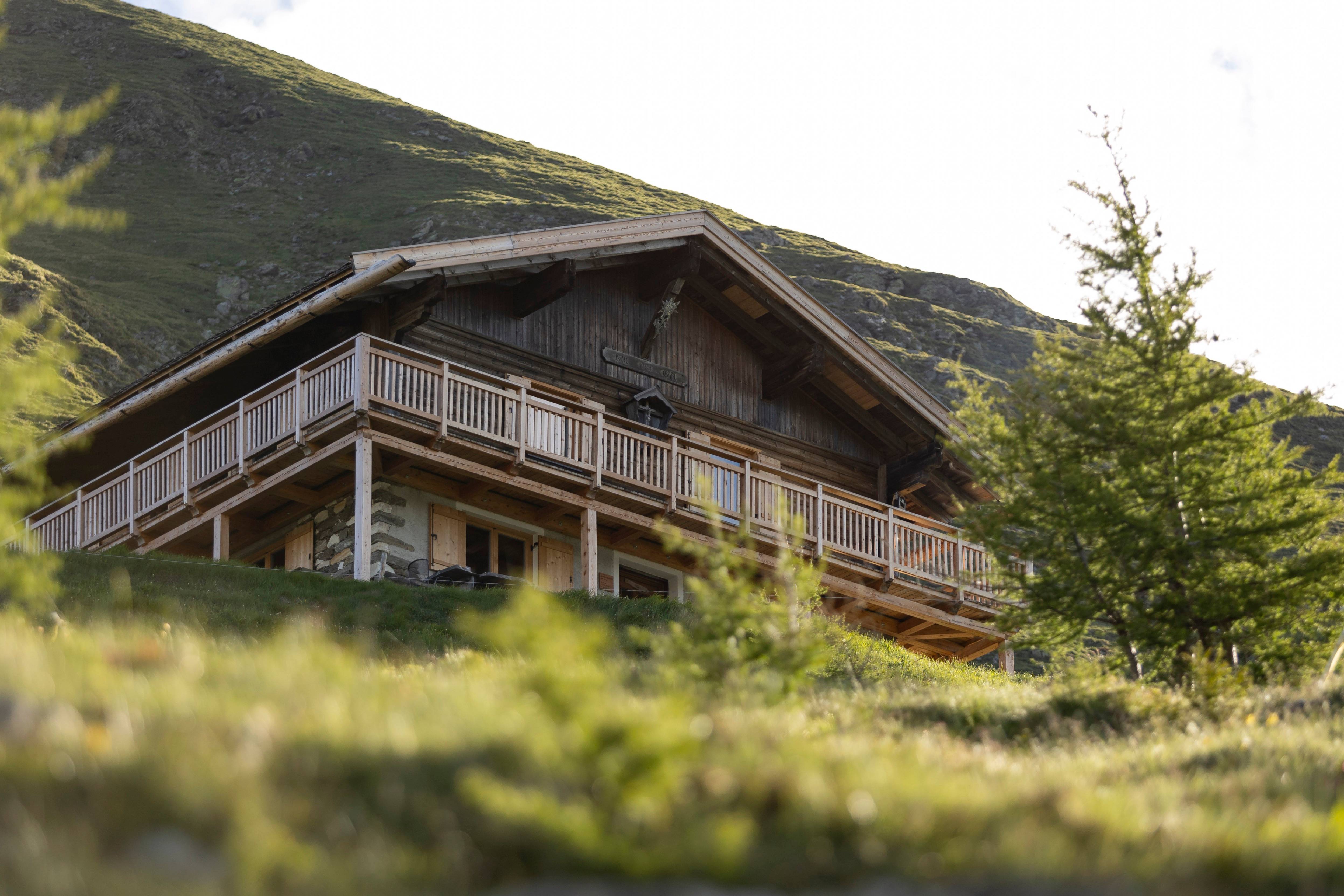 Hochalm Schutzhütte