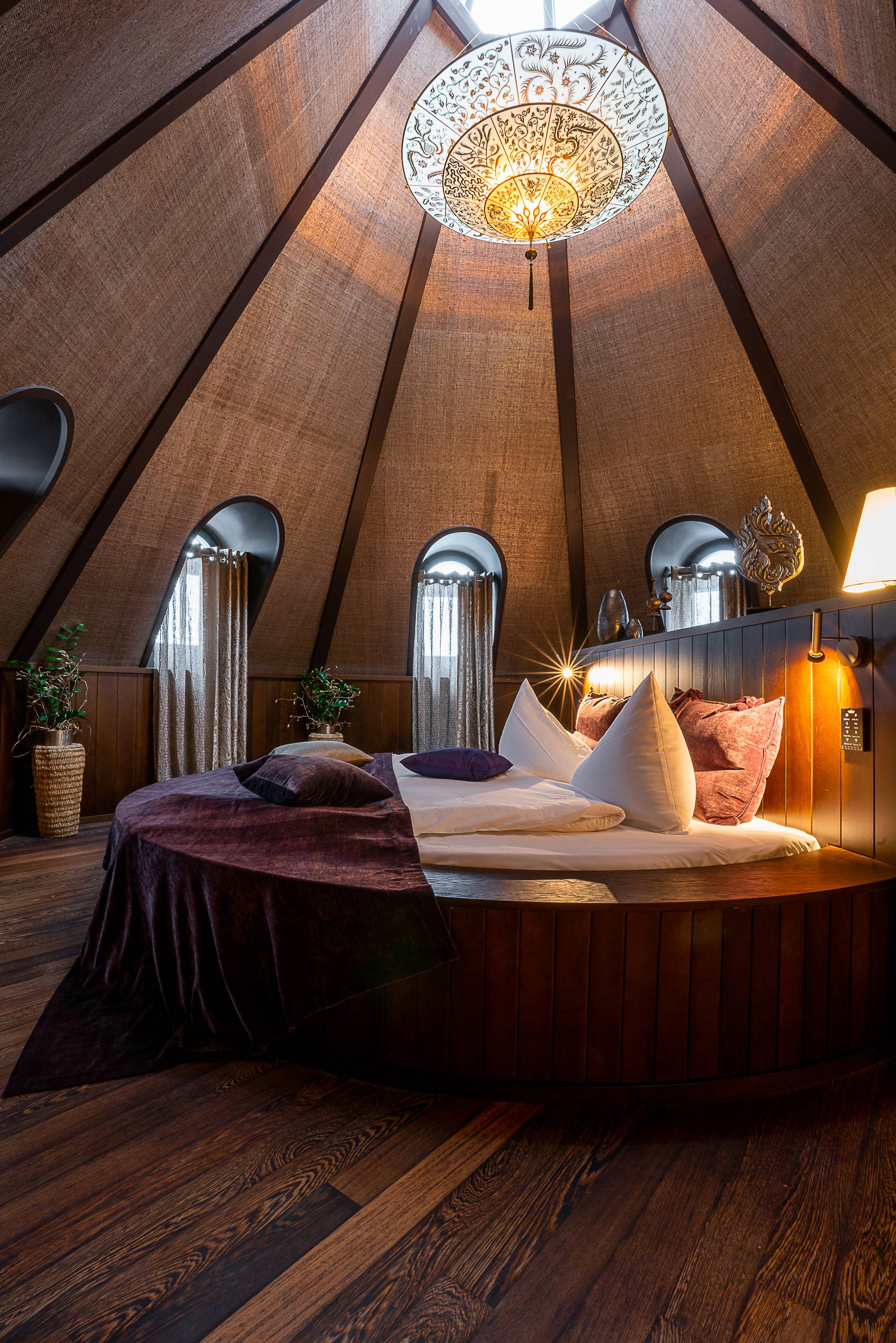 Elements Thai-Suite