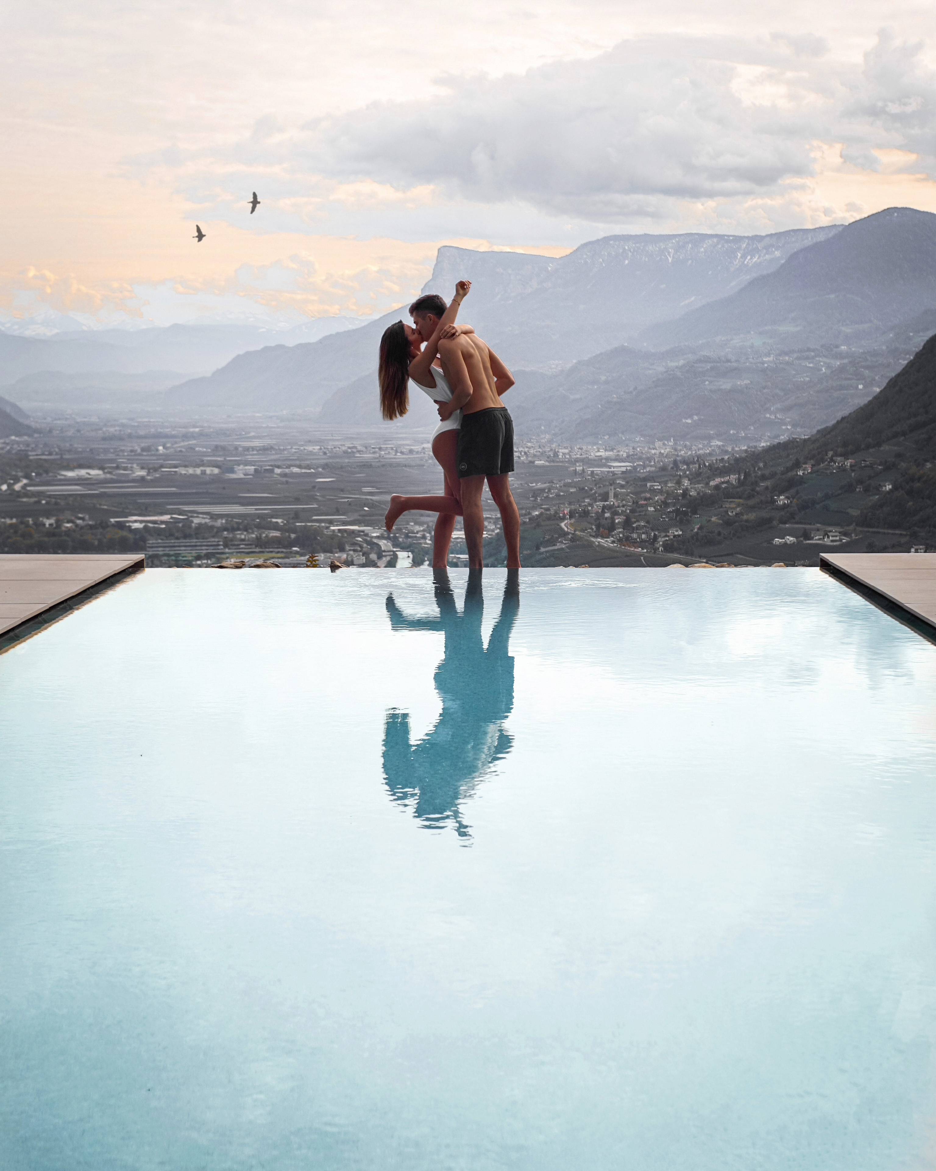 Infinity Sole Pool