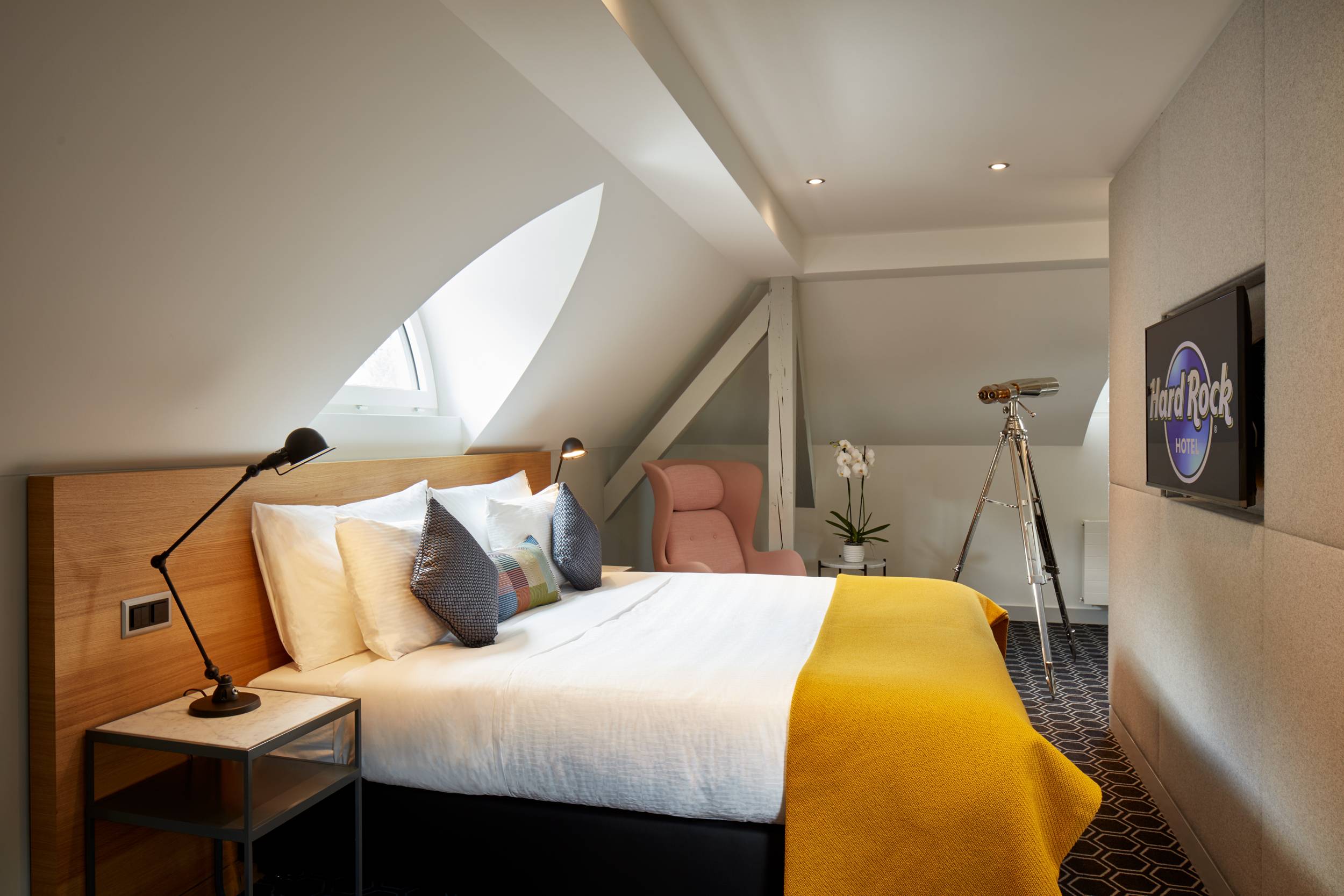 Rock Suite King Gold