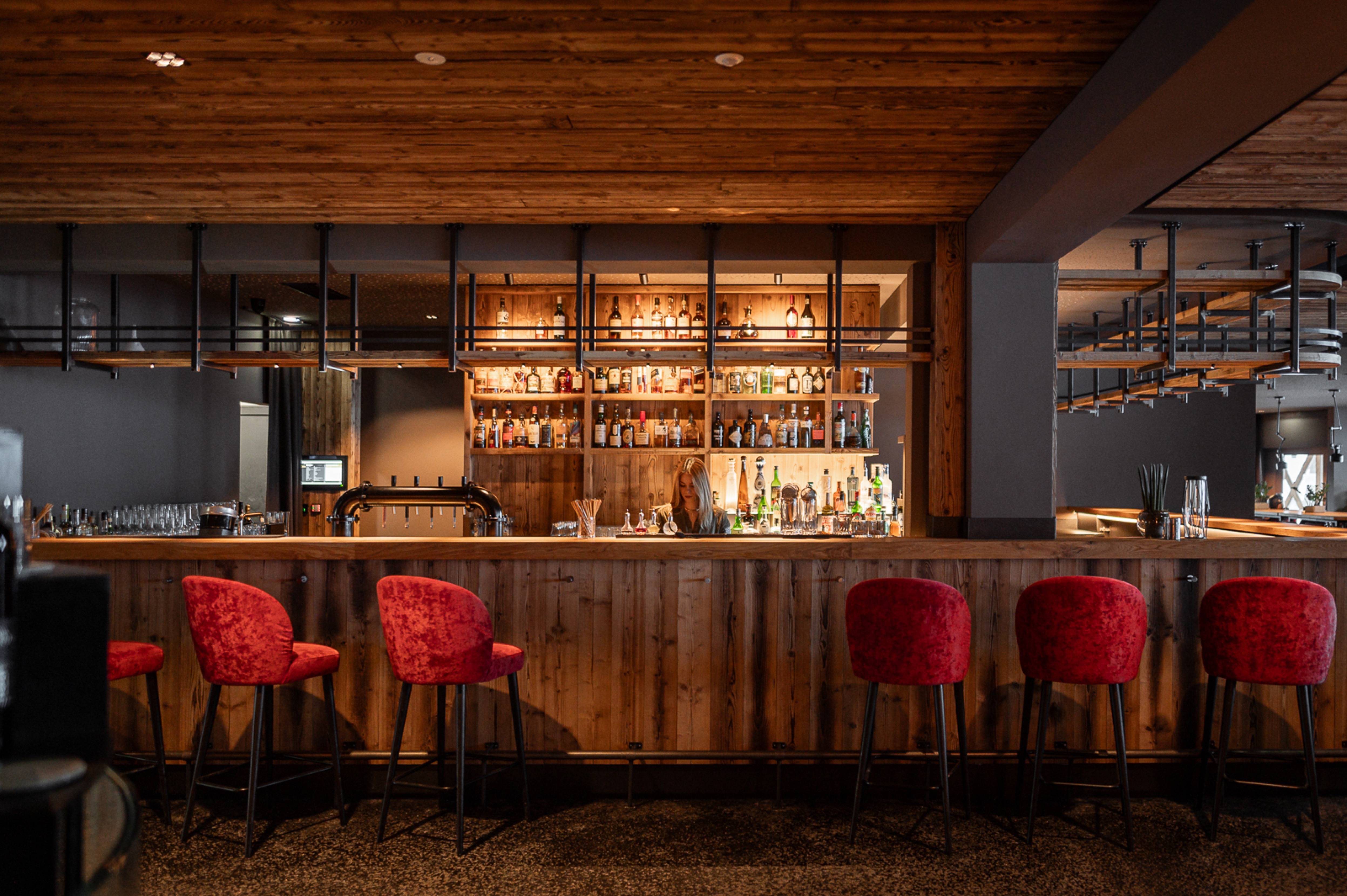 UPSIDEDOWN Restaurant & Bar