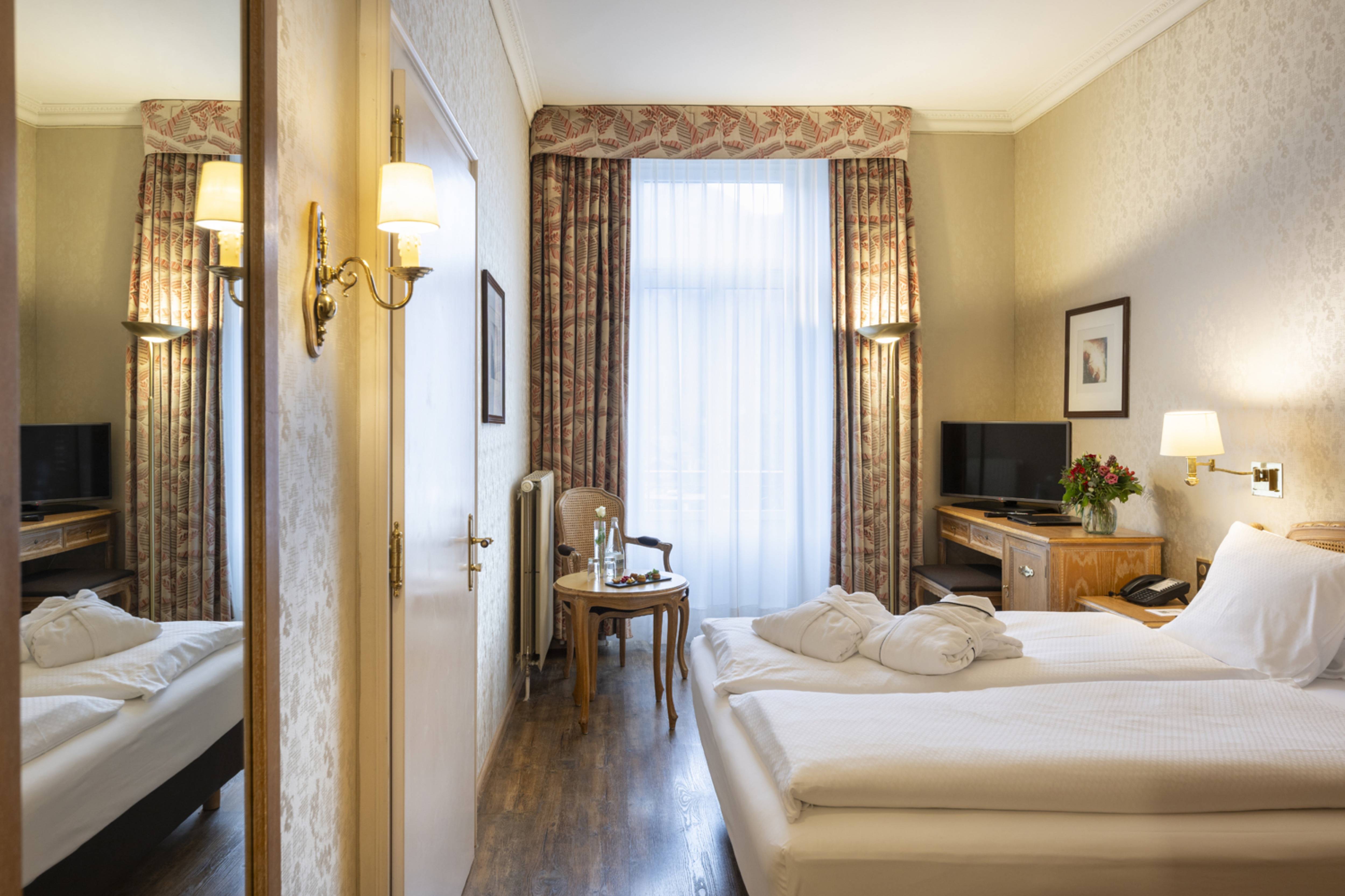 Chambre double Queen Size avec balcon