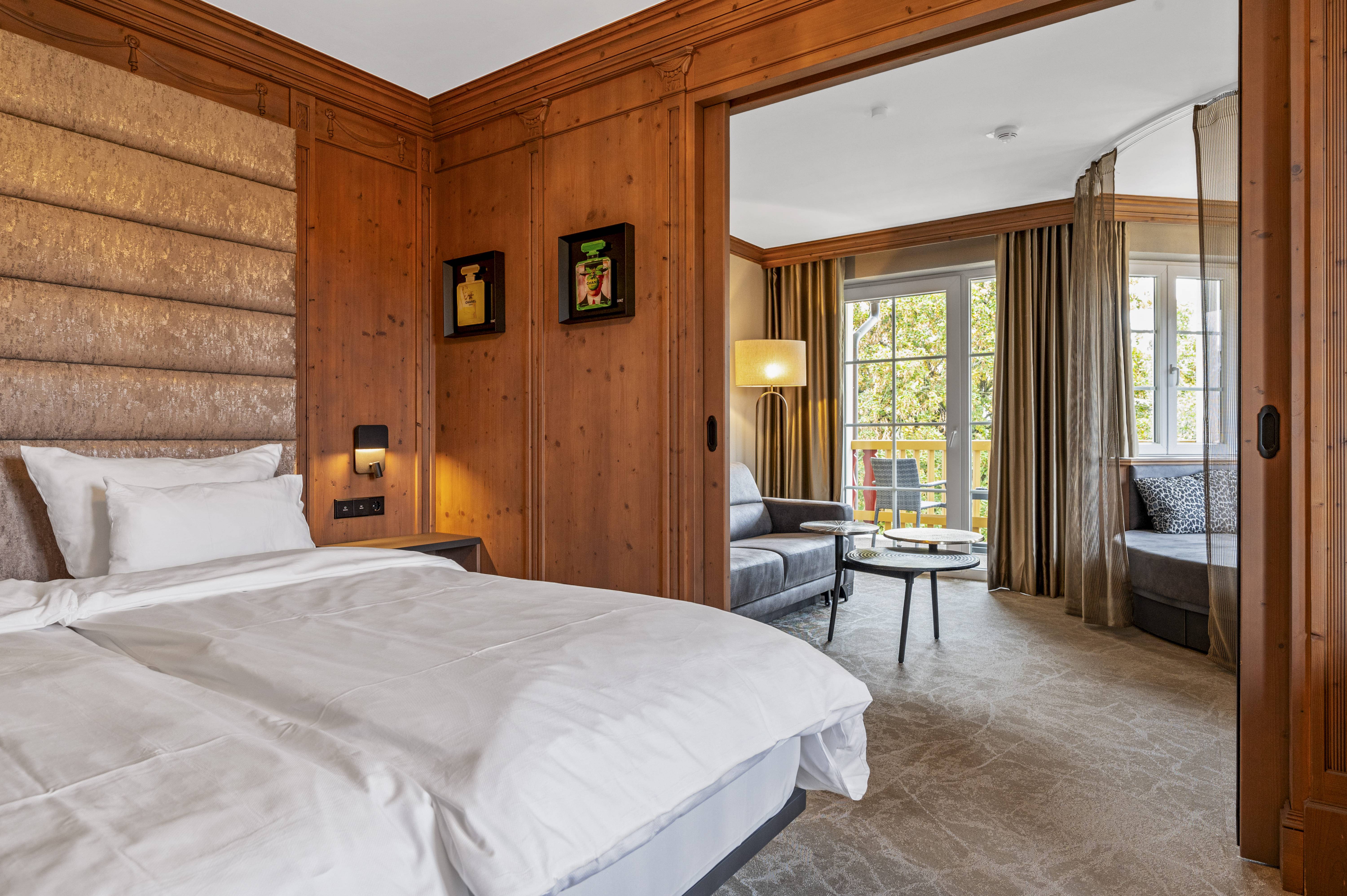 Deluxe Suite Modern