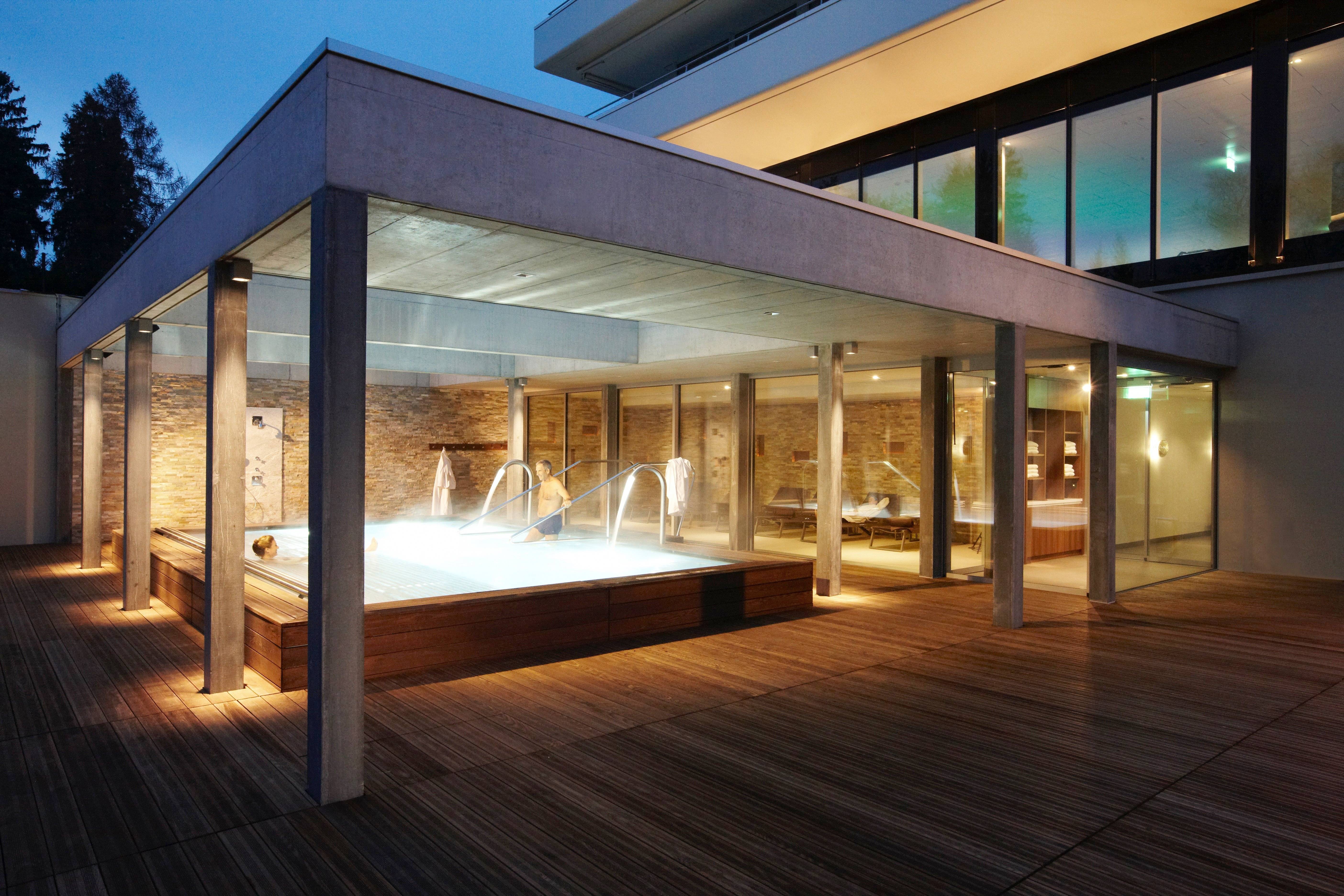 Tau Spa & Gym