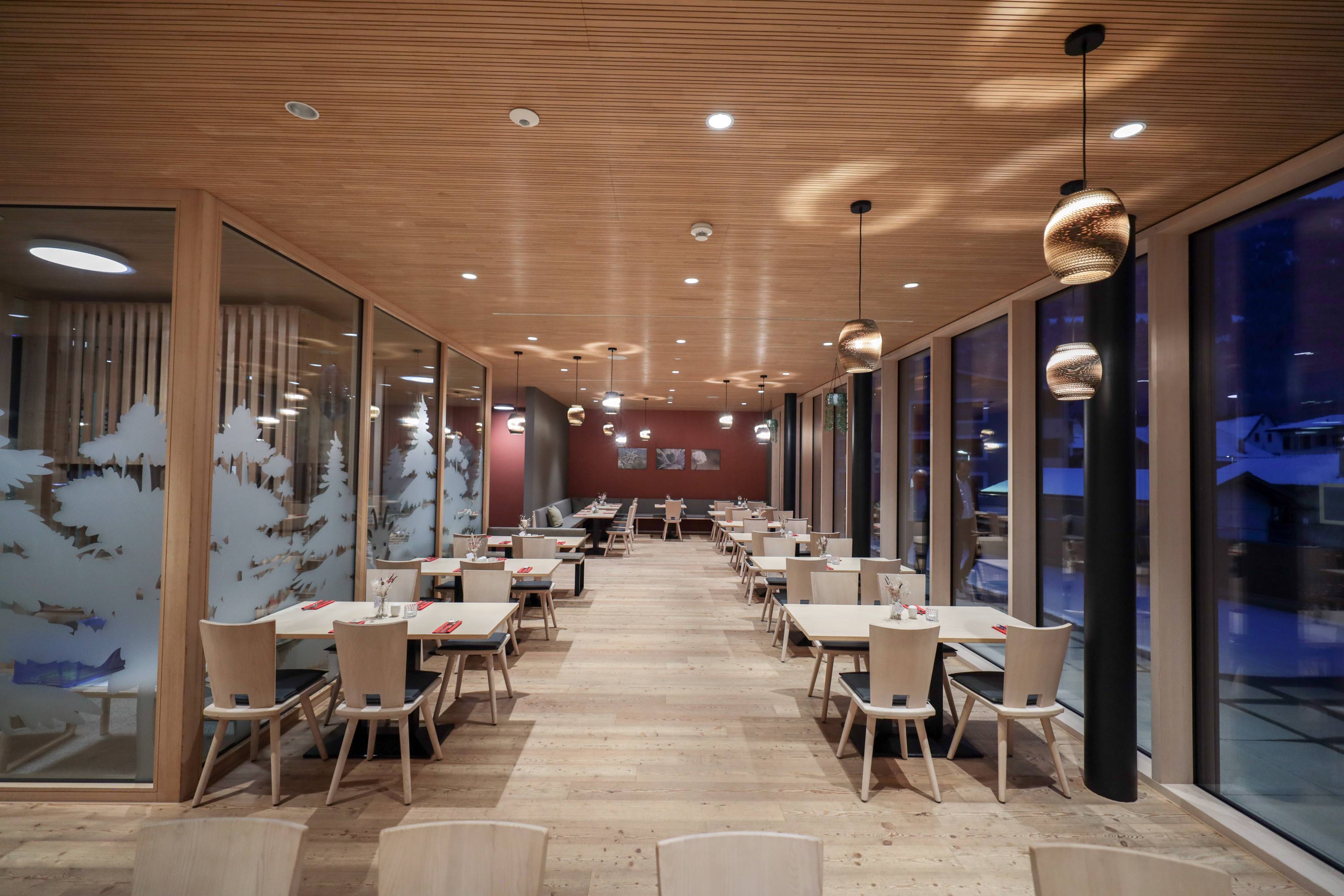 Food Market by Aves Food