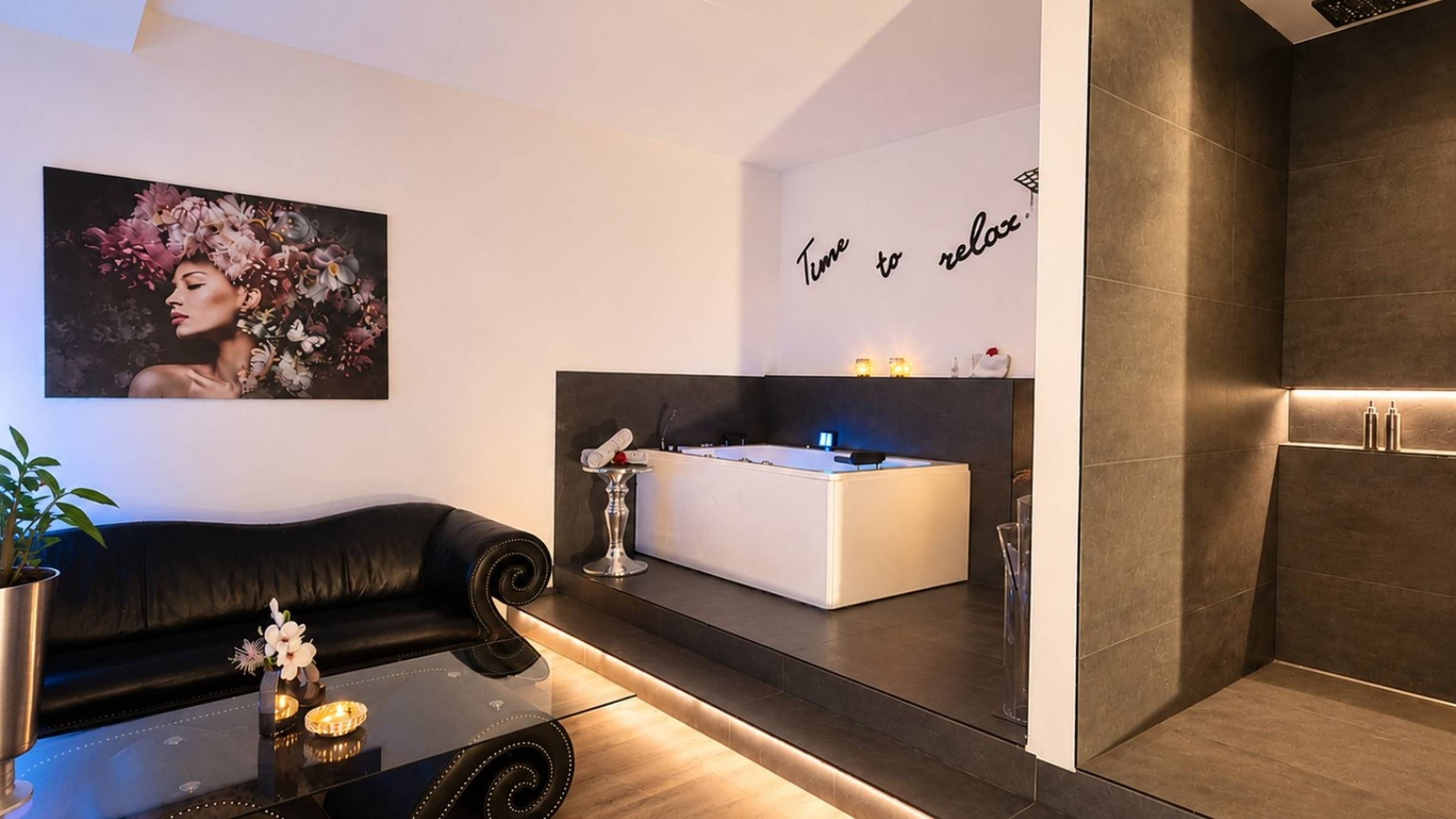 Privat Spa Silver Luxury Suite in Sursee