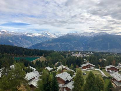 Ausblick vom LeCrans Hotel & Spa*****