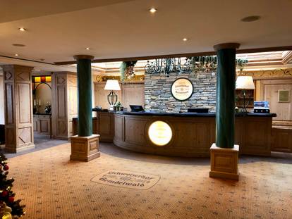 Empfangsbereich Romantik Hotel Schweizerhof (Bild Sylvia)