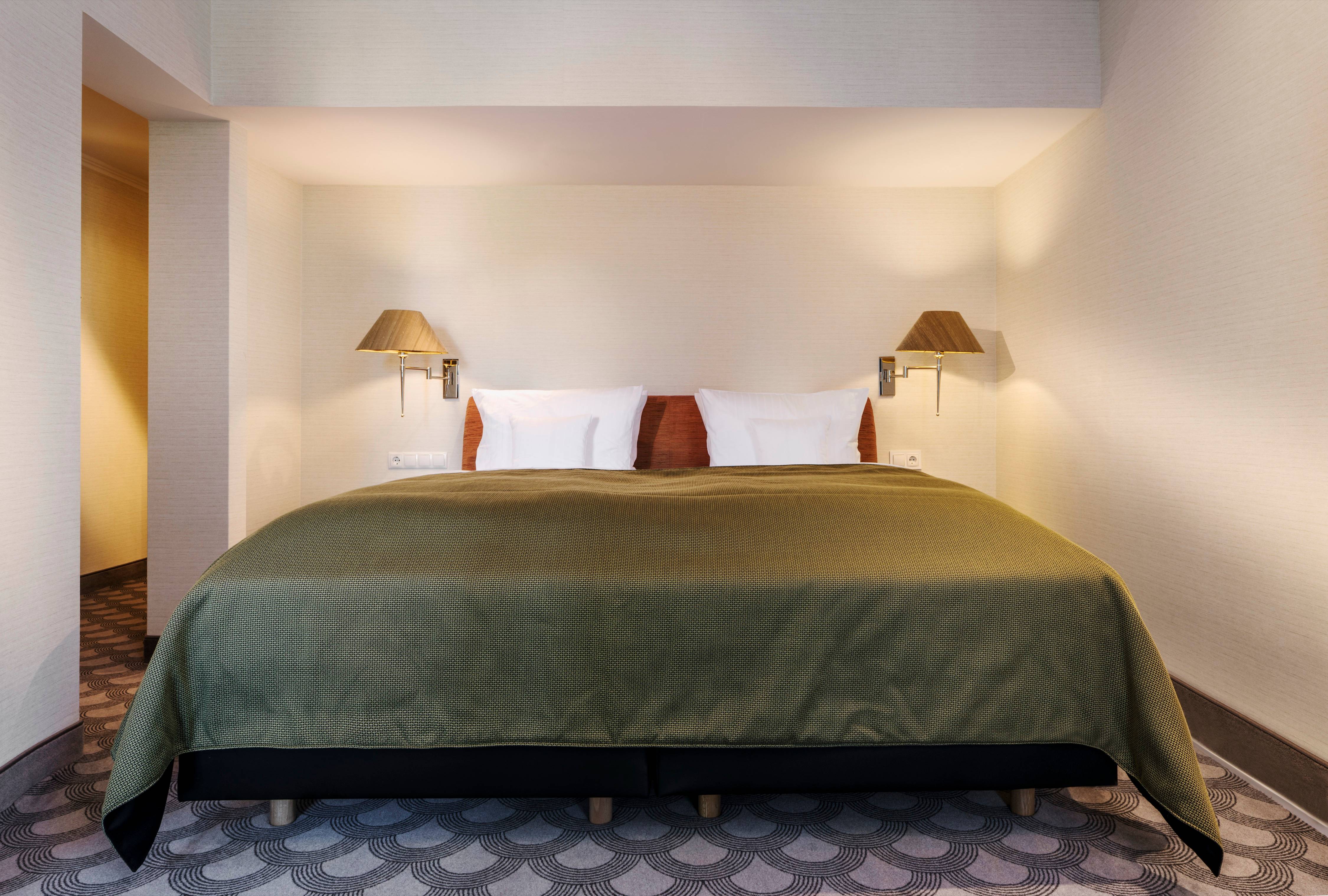 Signature Suite