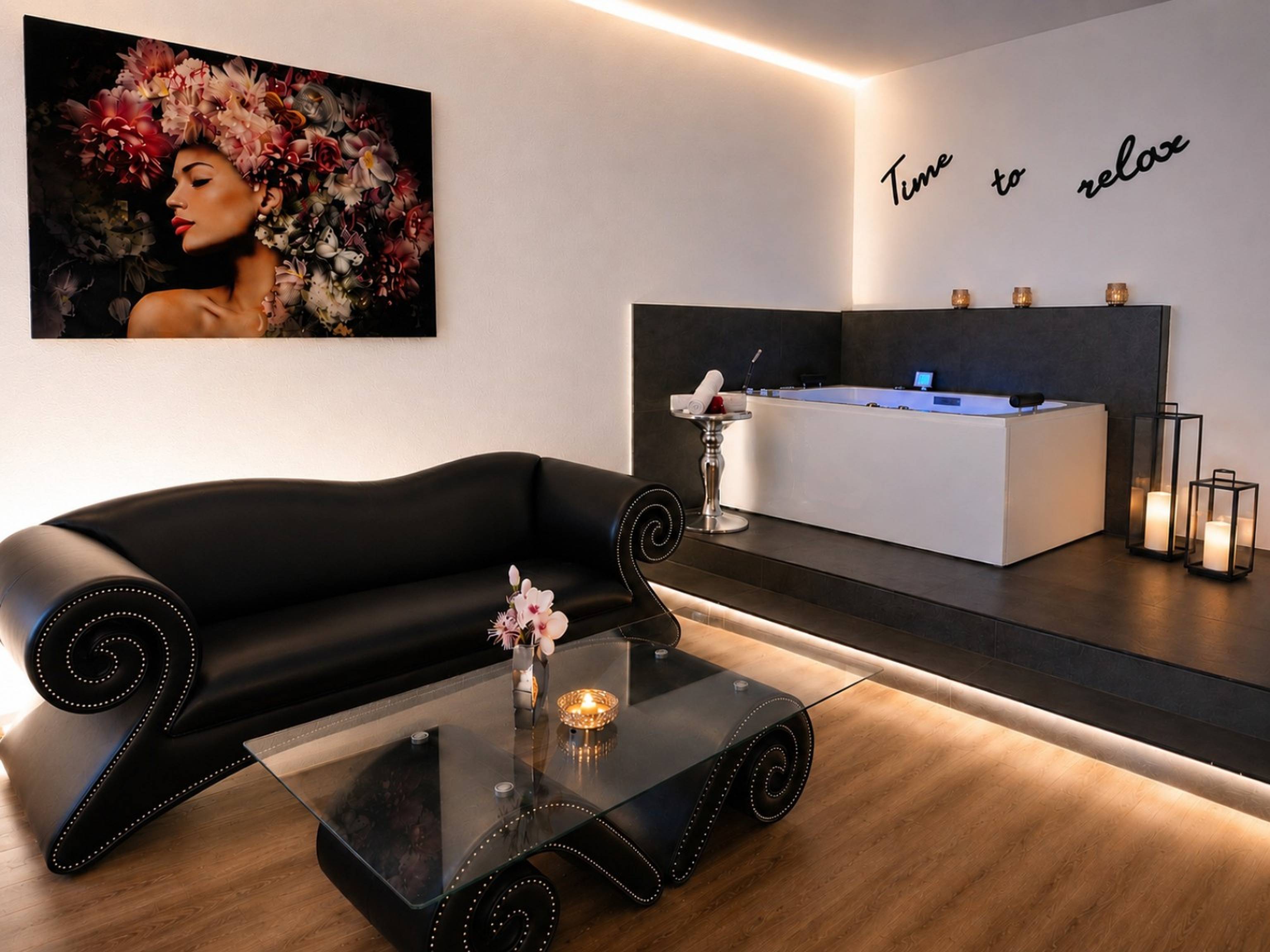 Silver Luxury Suite mit Whirlpool und Infrarot Sauna