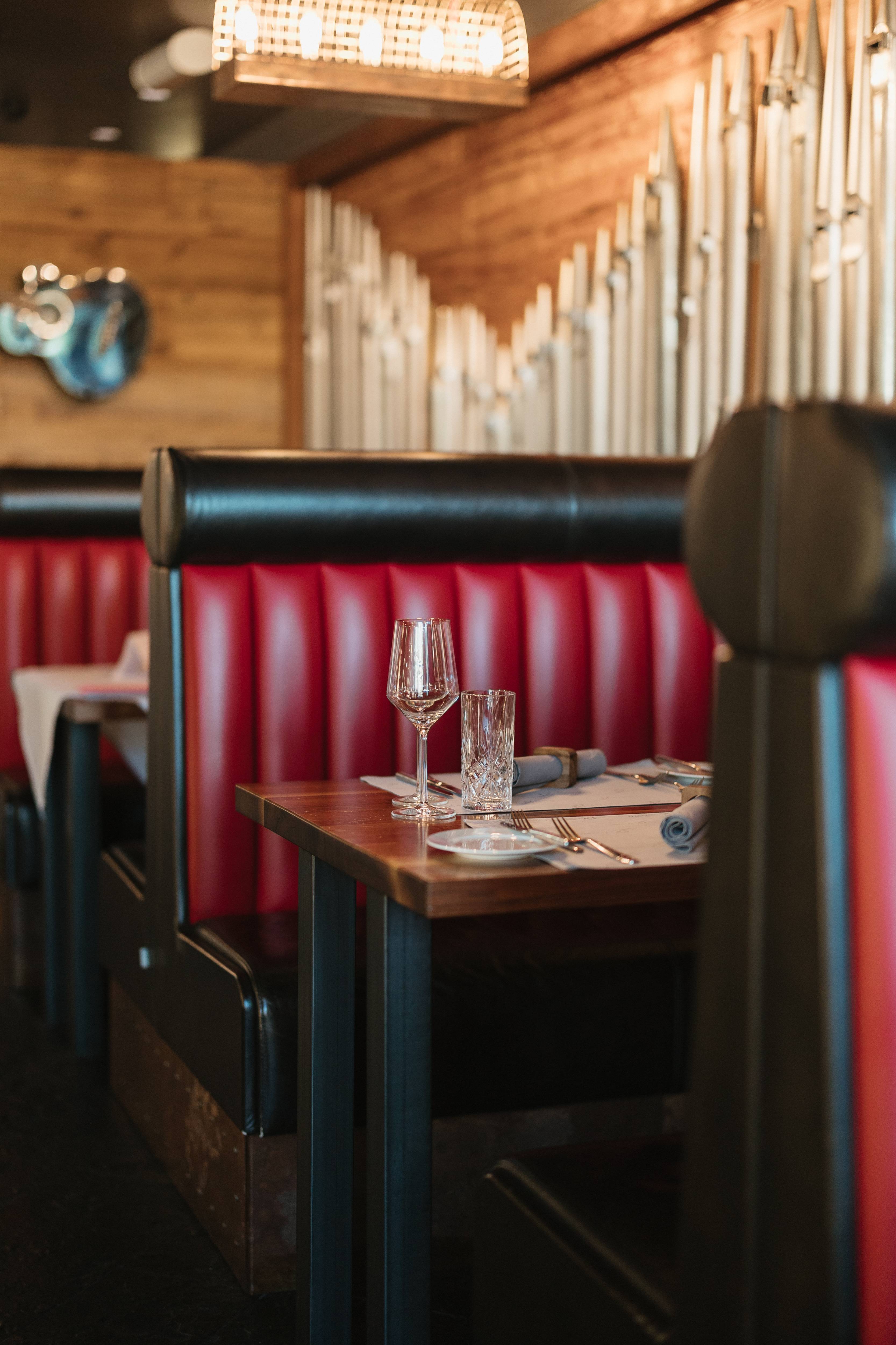 tonWERK – Premium Steaks & Seafood – Restaurant